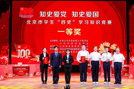蒙古族新生代歌手阿比亚斯推出首支单曲《谢谢你爱我》……